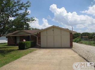 530 Middale Rd, Duncanville, TX 75116