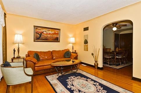 2nd image of 6211 Loran St