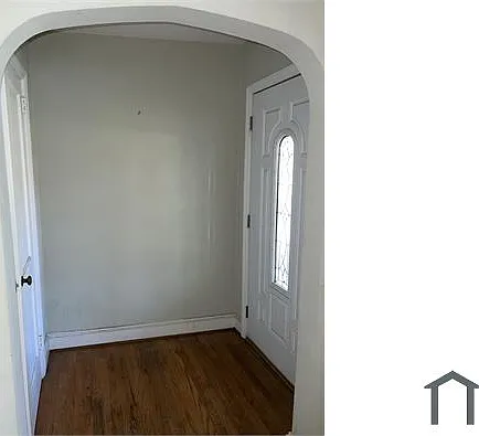 1836 Middle Rd — Photo 5