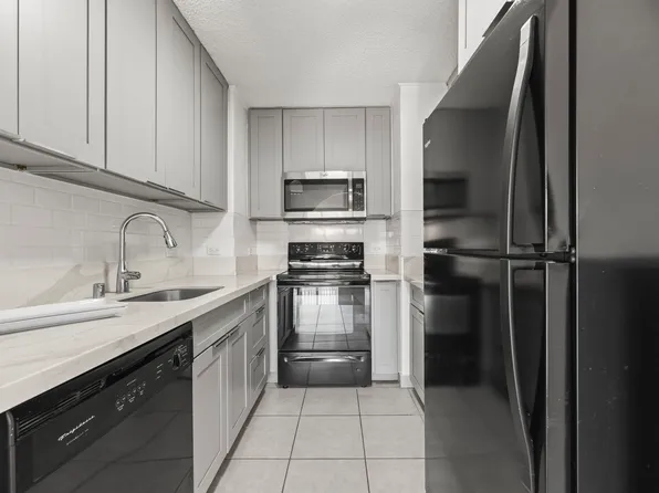 3161 Ala Ilima St APT 1608, Honolulu, HI 96818
