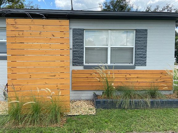 3rd image of 2201 Delaney Ave #1