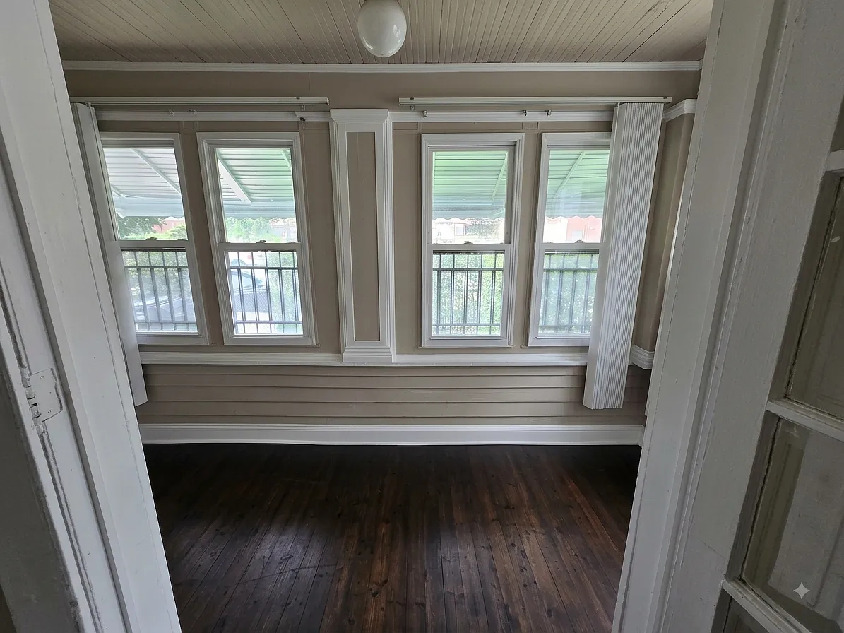 4 bed, 1500 sqft, $2,500 — Photo 3