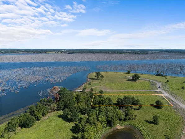 515 Shoreline Dr, Dodd City, TX 75438