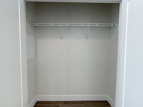 4th image of 1431 N Ogden St #143