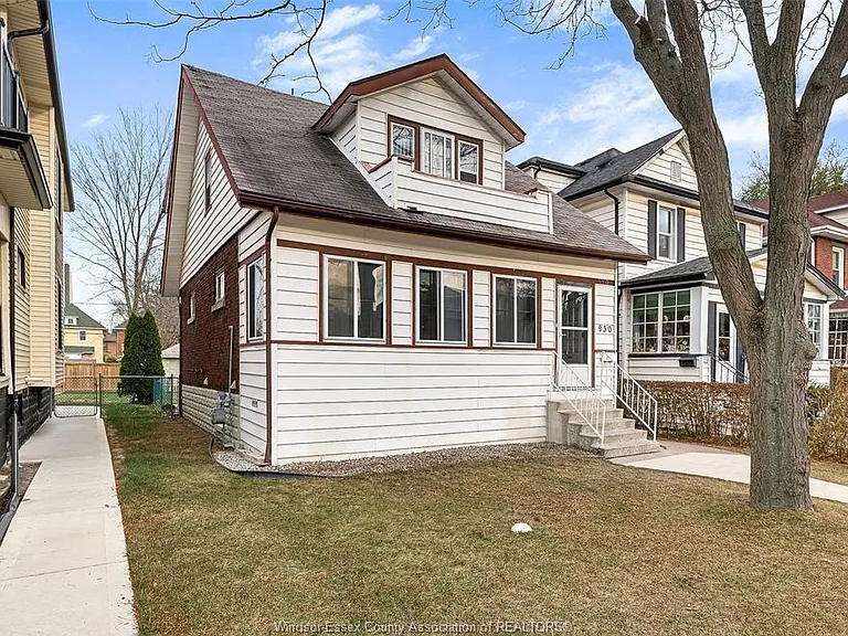 930 Church St #UPPER NO BSMT — Photo 1