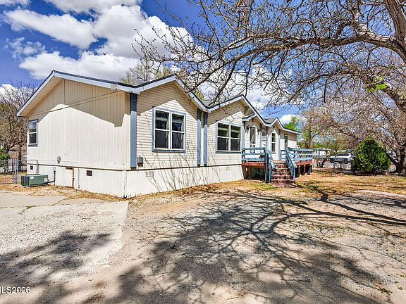 3rd image of 5445 Lupin Dr