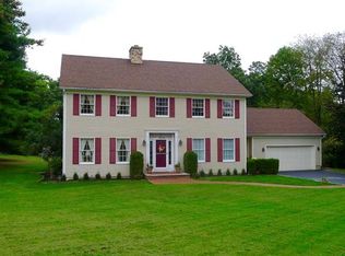 64 Waterbury Rd, Warwick, NY 10990