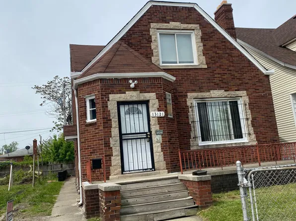 13121 McDougall St, Hamtramck, MI 48212