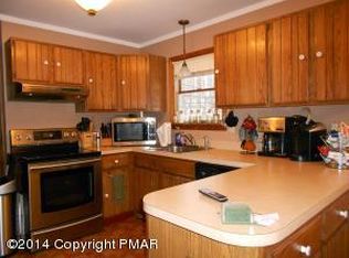 6451 Crestview Rd, Swiftwater, PA 18370