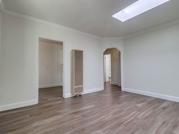 3rd image of 1542-1546 Pacific Beach Dr #1542