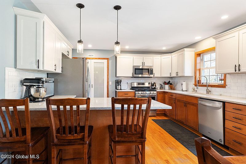2nd image of 2 Joseph Court