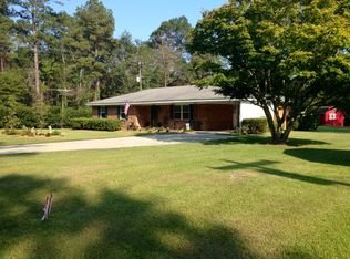 16 McLaurin Church Rd, Hattiesburg, MS 39401