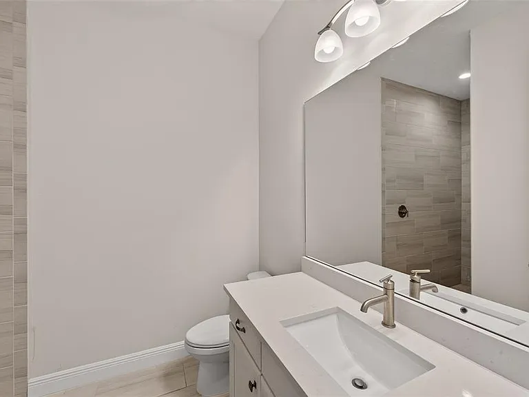 5504 Title Row Dr — Photo 21