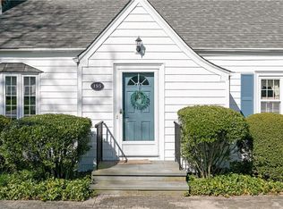 195 Wolcott Ave, Middletown, RI 02842