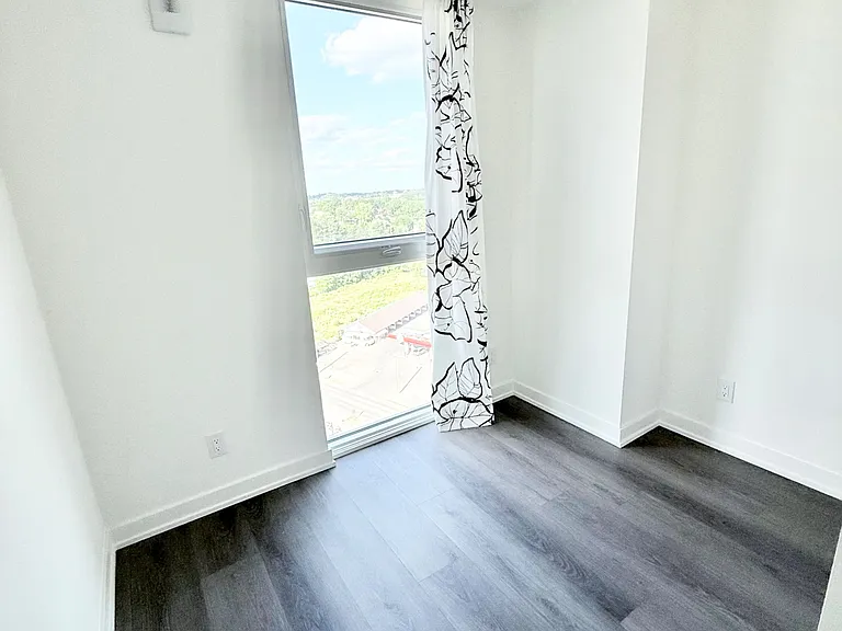 33 Erie Ave #1308 — Photo 6