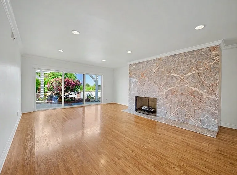 22525 Flamingo St — Photo 5