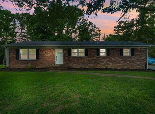 307 Pilkinton Dr, Lawrenceburg, TN 38464