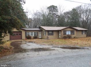 10 Crow Pond Rd, Pittsgrove, NJ 08318