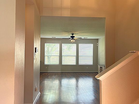 2nd image of 10634 Lyndon Meadows Dr