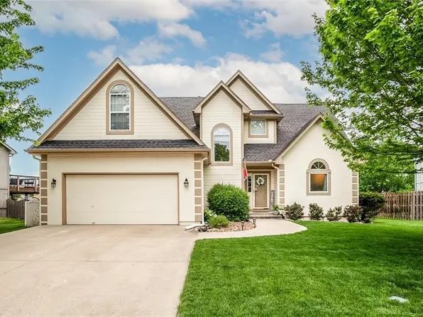 1313 SE Rosehill Dr, Lees Summit, MO 64081
