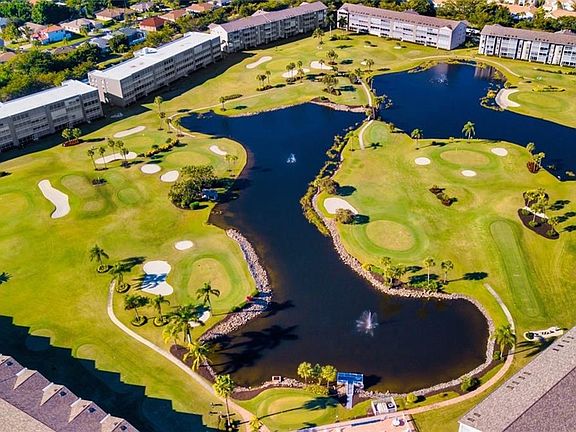 3rd image of 14871 Hole In 1 Cir Ph 5