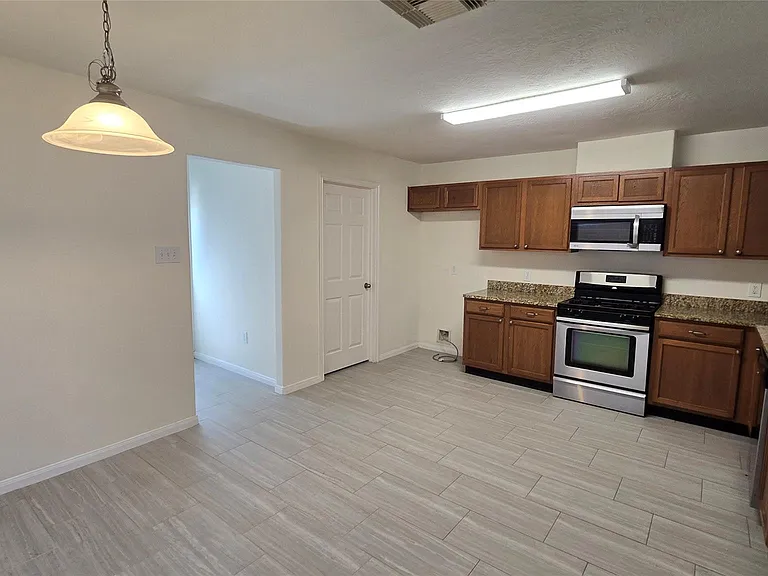 1823 Creegan Park Ct — Photo 5