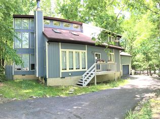 348 Fernwood Dr, East Stroudsburg, PA