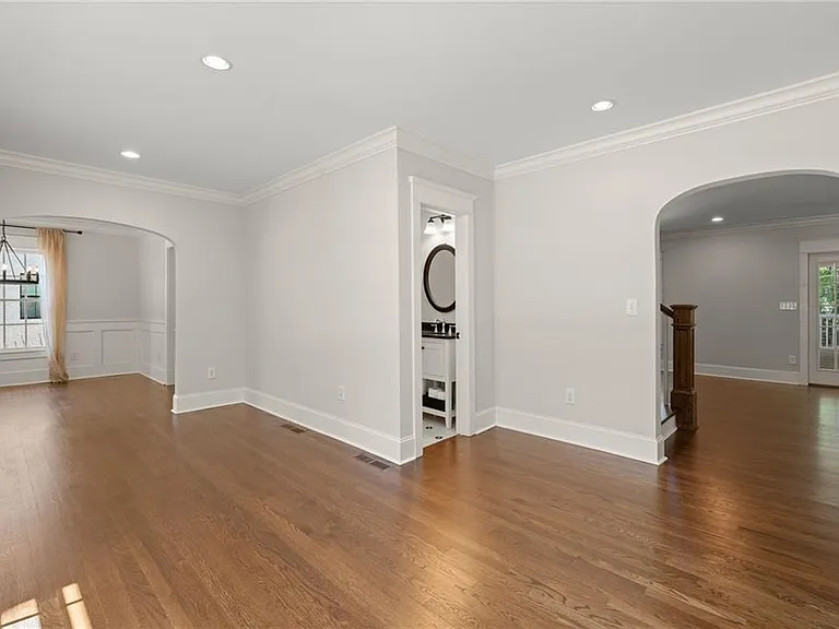 1785 Meadowdale Ave NE — Photo 6
