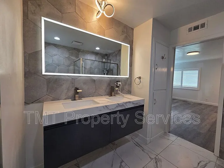 9 W Robinhood Dr — Photo 67