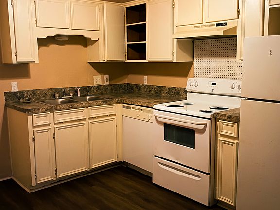 2nd image of 4311A Shawn Dr