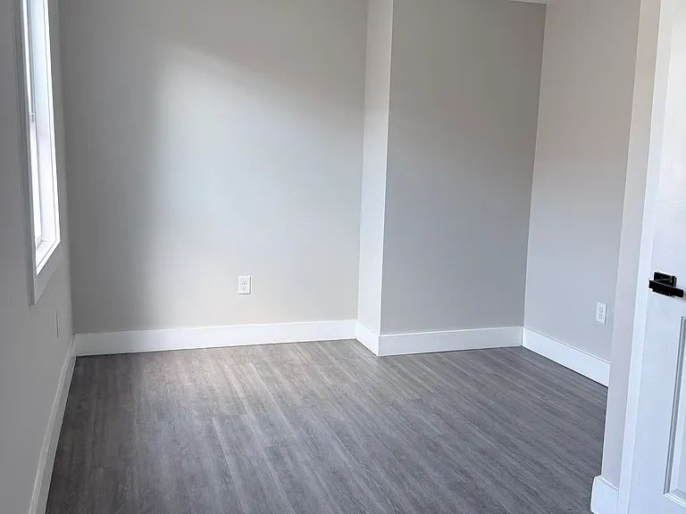 494 S 18th St #3 — Photo 16