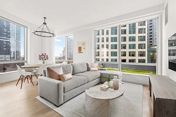 Sold by Compass | media 23