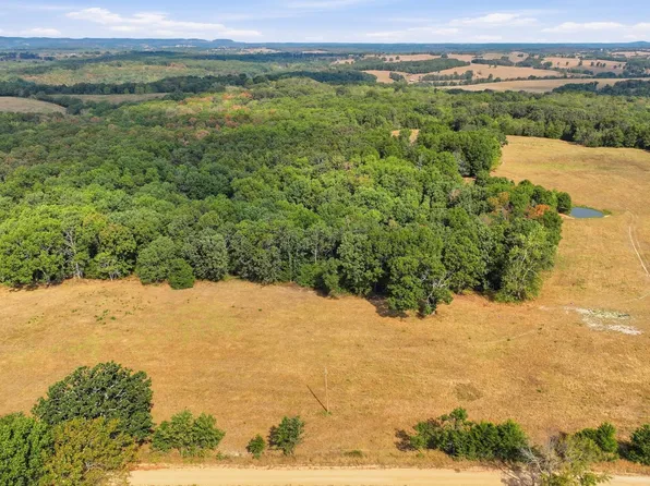 2926 County Road 830, Noble, MO 65715