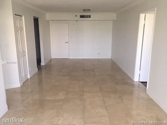 3rd image of 3300 NE 192nd St APT 1607