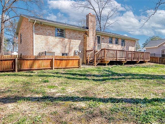 2nd image of 15080 Horseshoe Bend Dr