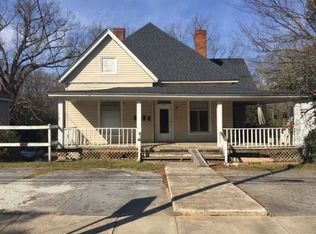 231 East Cambridge Ave, Greenwood, SC 29646