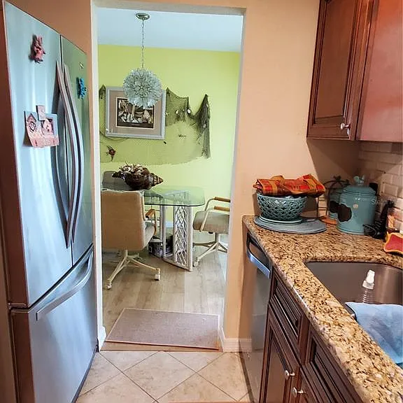 1907 Canterbury Ln #14 — Photo 10