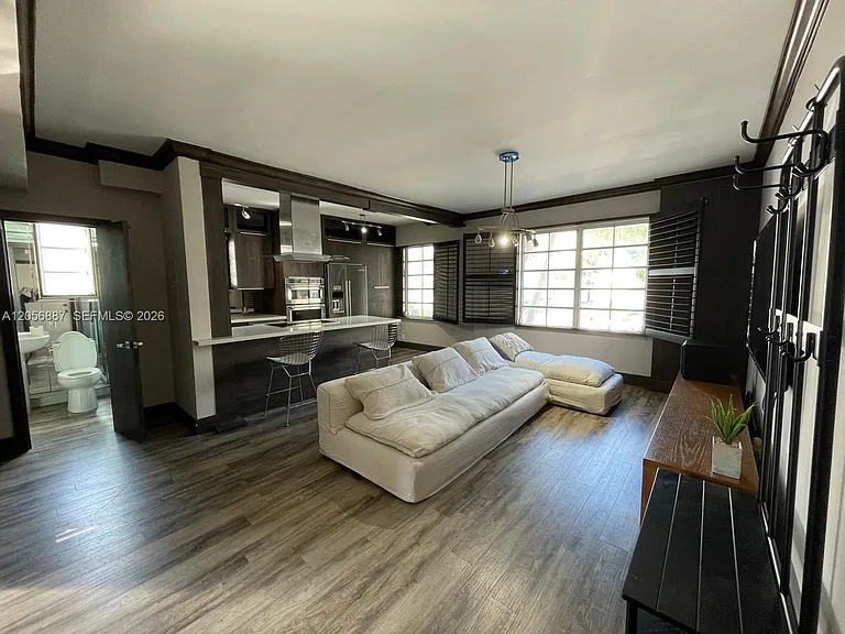 610 8th St #101 — Photo 5