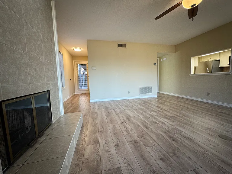 1121 Signal Ridge Pl — Photo 8