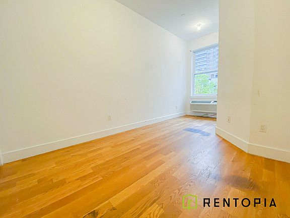 5th image of 36A Meserole St #2A