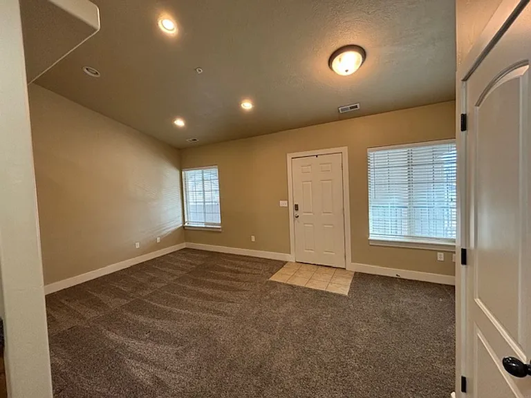 233 Crescent View Ln N #1165-220 — Photo 12