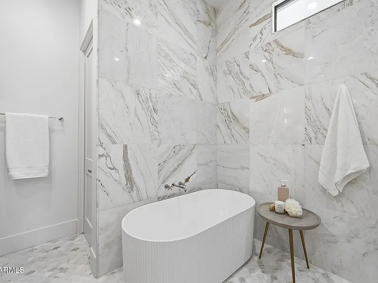 8429 E Del Camino Dr — Photo 29