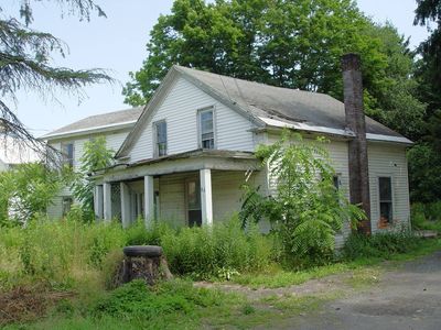 86 Broad St, Morris, NY, 13808