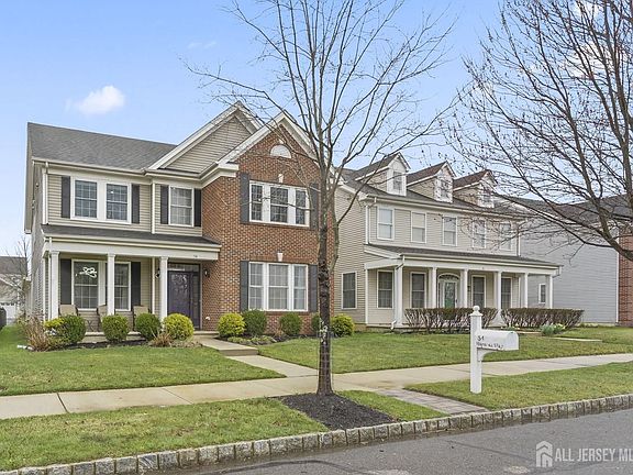 3rd image of 54 Harness Way