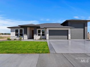4680 N McKinley Park, Meridian, ID 83646