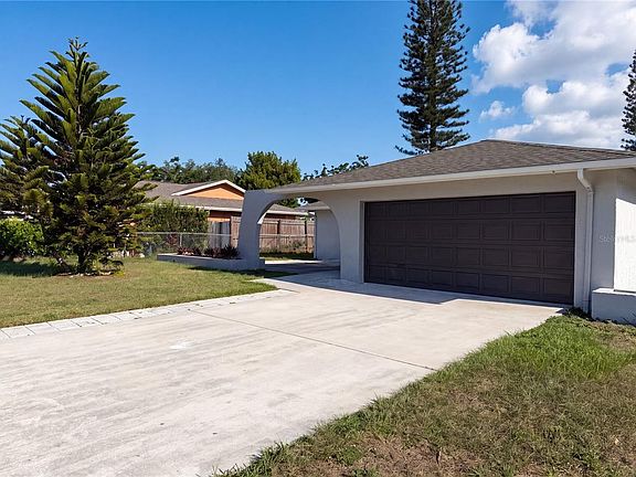 2nd image of 607 33RD AVENUE DRIVE E