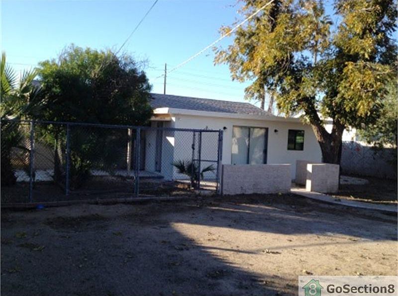 1st image of 3630 W Meadowbrook Ave