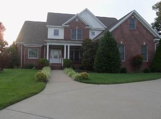 105 Forest Ridge Cv, Paducah, KY 42003