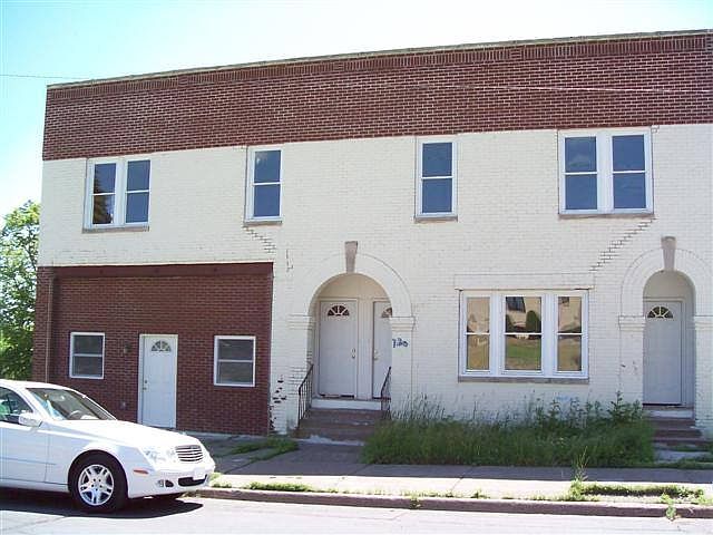 2nd image of 132 E 5th St