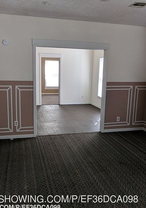 1st image of 123 1/2 E Madison Ave
